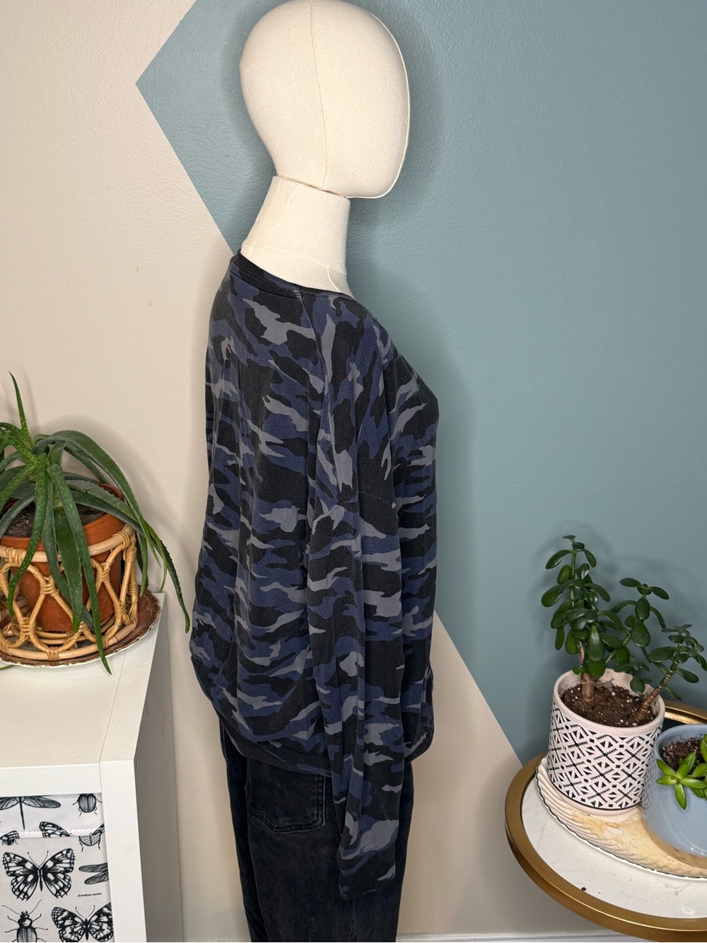 Athleta Blue Camo Soft Fleece Crewneck Sweatshirt M - Picture 4 of 10
